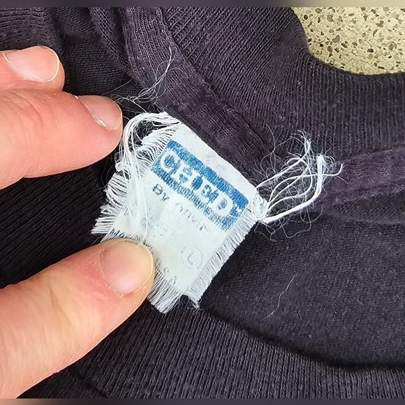 Vtg 80s Anvil - MICKEY MOUSE T-shirt - Small - Picture 6 of 6